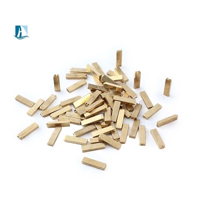 Letras de latón con logotipo personalizado 2mm-15mm Tamaño OEM Material de latón Oro Revestimiento